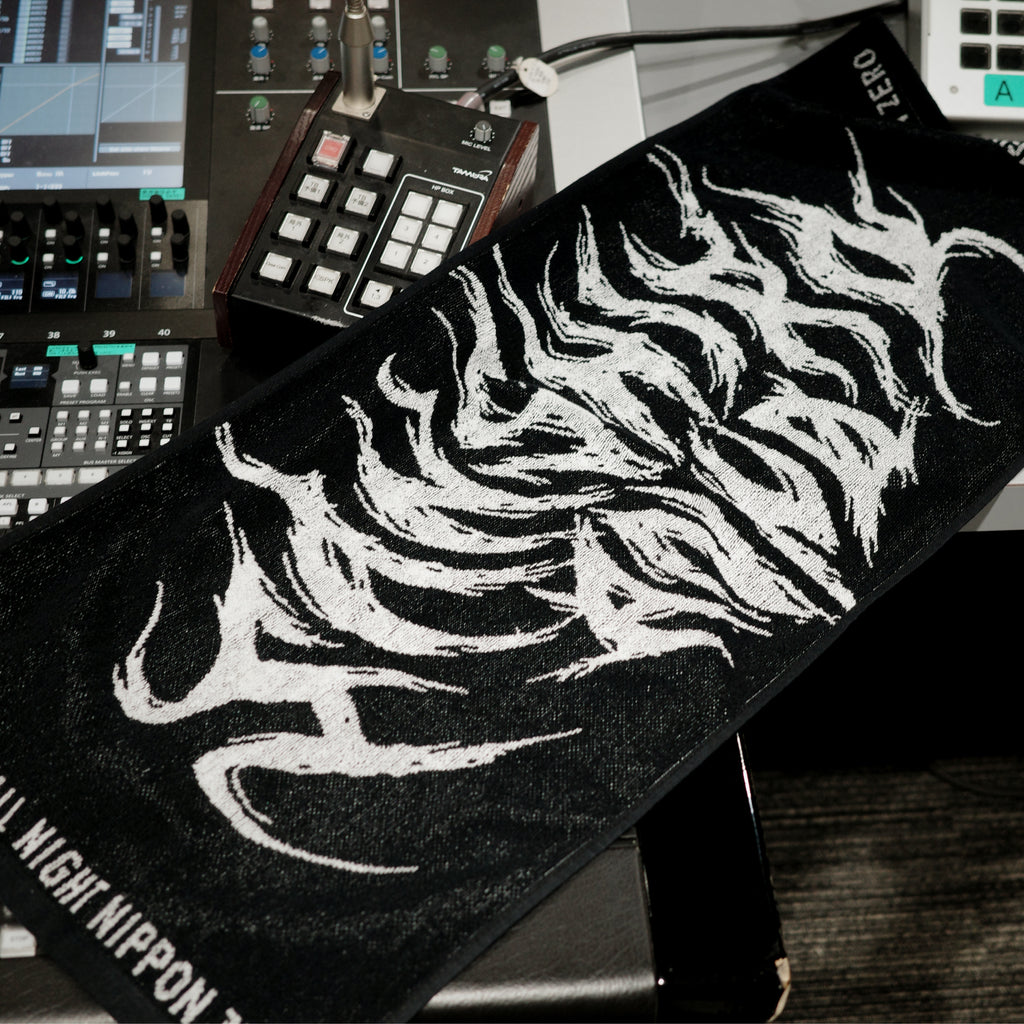 towel_02_1024x.jpg?v=1762417052